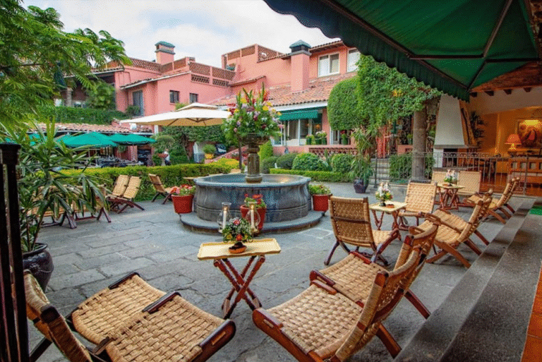 Las Mañanitas Hotel Graden restaurante & spa